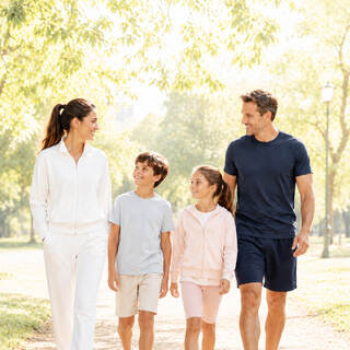 Ținute sport pentru toată familia: idei de look-uri confortabile pentru femei, bărbați și copii